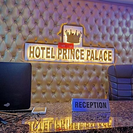 Hotel Prince Palace Bangalore Buitenkant foto
